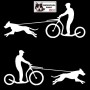 Homme pratiquant de la trottinette avec son chien (Dogscooter) - Autocollant CaniTrottinette - blanc