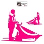 Autocollant Mushing - musher avec son traineau - Stickers voiture - chiens de sport - rose