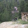 Trottinette Gravity Scooters DH Iron - Trottinette en pleine action - Saut