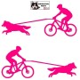 Homme pratiquant du vélo tout terrain (VTT) avec son chien - Autocollant CaniVTT - Stickers voiture - rose